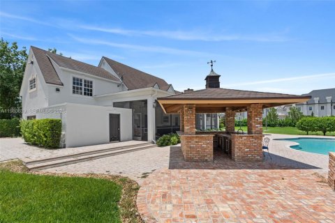 House in Southwest Ranches, Florida 5 bedrooms, 512.08 sq.m. № 2043873 - photo 14