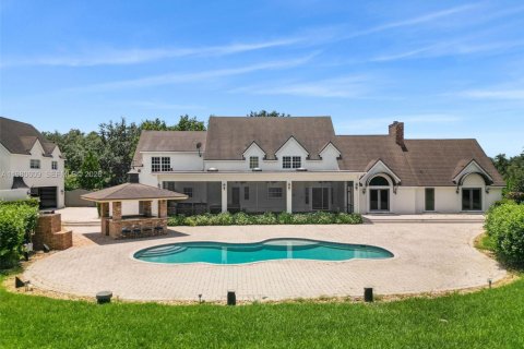 House in Southwest Ranches, Florida 5 bedrooms, 512.08 sq.m. № 2043873