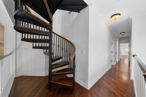 House in Southwest Ranches, Florida 5 bedrooms, 512.08 sq.m. № 2043873 - photo 28