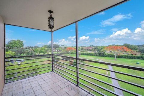Copropriété à vendre à Pembroke Pines, Floride: 2 chambres, 104.05 m2 № 1940490 - photo 4