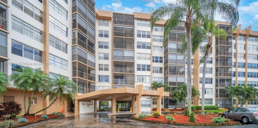 Condo à Pembroke Pines, Floride, 2 chambres  № 1940490