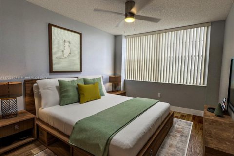 Copropriété à vendre à Pembroke Pines, Floride: 2 chambres, 104.05 m2 № 1940490 - photo 11