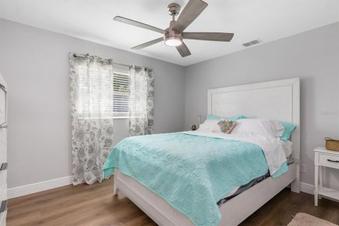 House in Englewood, Florida 3 bedrooms, 173.26 sq.m. № 2115237 - photo 29
