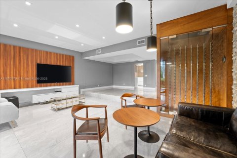 Снять в аренду кондоминиум в Авентура, Флорида 3 спальни, 220.46м2, № 1889150 - фото 7