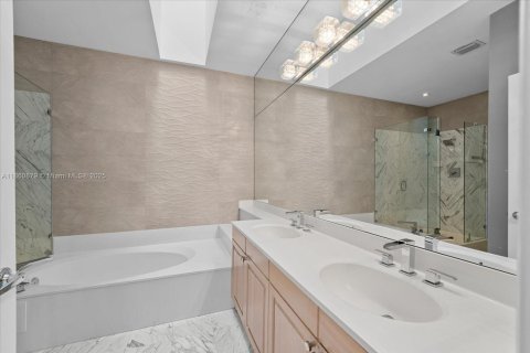 Снять в аренду кондоминиум в Авентура, Флорида 3 спальни, 220.46м2, № 1889150 - фото 11