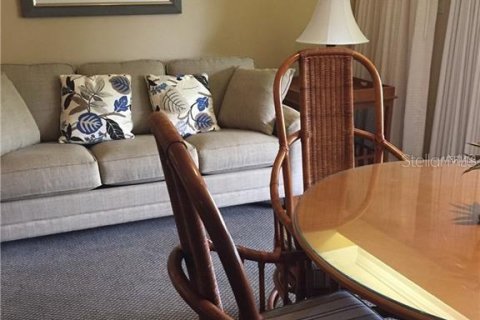 Condo in Palm Harbor, Florida, 3 rooms № 2201756 - photo 5