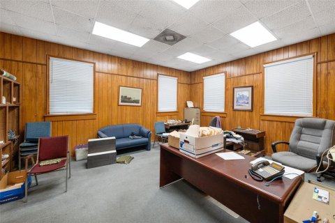 Commercial property in Saint Petersburg, Florida 1104.52 sq.m. № 1837293 - photo 17
