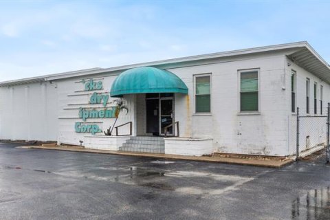 Commercial property in Saint Petersburg, Florida 1104.52 sq.m. № 1837293 - photo 2