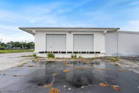 Commercial property in Saint Petersburg, Florida 1104.52 sq.m. № 1837293 - photo 11