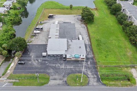 Commercial property in Saint Petersburg, Florida 1104.52 sq.m. № 1837293 - photo 1