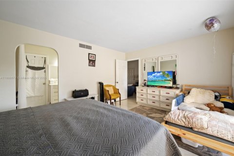 Condominio en venta en Lauderhill, Florida, 2 dormitorios, 93.37 m2 № 1941538 - foto 15