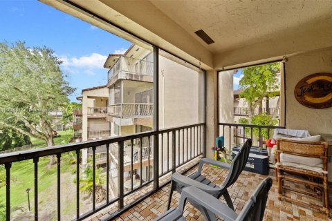 Condominio en venta en Lauderhill, Florida, 2 dormitorios, 93.37 m2 № 1941538 - foto 25