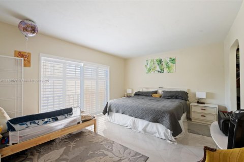 Condominio en venta en Lauderhill, Florida, 2 dormitorios, 93.37 m2 № 1941538 - foto 14