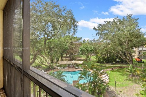 Condominio en venta en Lauderhill, Florida, 2 dormitorios, 93.37 m2 № 1941538 - foto 24