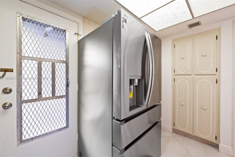 Condominio en venta en Lauderhill, Florida, 2 dormitorios, 93.37 m2 № 1941538 - foto 13