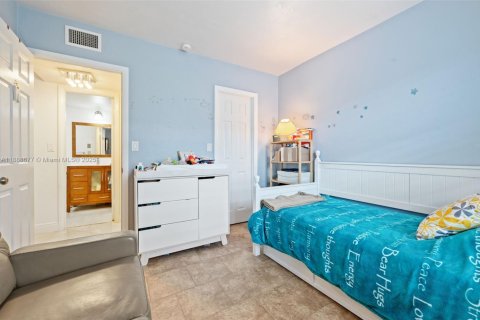 Condominio en venta en Lauderhill, Florida, 2 dormitorios, 93.37 m2 № 1941538 - foto 20