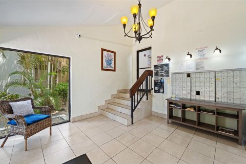 Condominio en venta en Lauderhill, Florida, 2 dormitorios, 93.37 m2 № 1941538 - foto 3