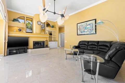 House in Wesley Chapel, Florida 4 bedrooms, 344.57 sq.m. № 2202897 - photo 22