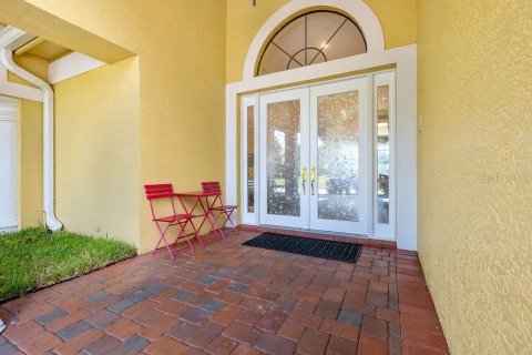House in Wesley Chapel, Florida 4 bedrooms, 344.57 sq.m. № 2202897 - photo 6