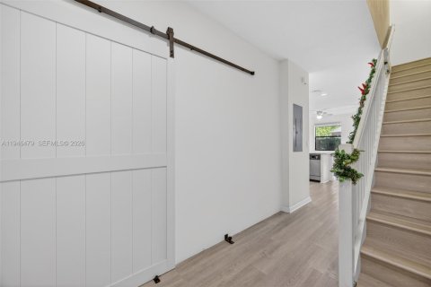 House in Homestead, Florida 2 bedrooms, 132.11 sq.m. № 2002784 - photo 4