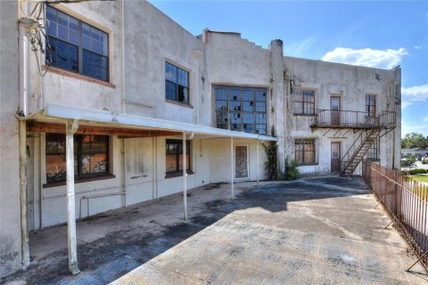 Commercial property in Auburndale, Florida 1972.87 sq.m. № 1849930 - photo 17
