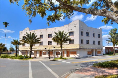 Commercial property in Auburndale, Florida 1972.87 sq.m. № 1849930 - photo 7