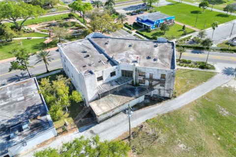Commercial property in Auburndale, Florida 1972.87 sq.m. № 1849930 - photo 14