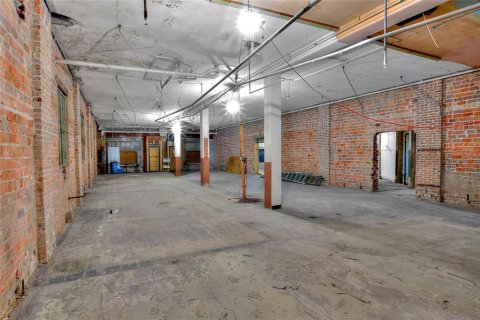 Commercial property in Auburndale, Florida 1972.87 sq.m. № 1849930 - photo 23