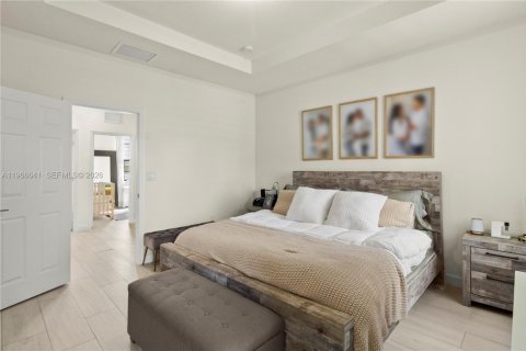 Adosado en venta en Hialeah, Florida, 3 dormitorios, 138.05 m2 № 2029577 - foto 20