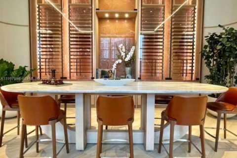 Condo in Miami, Florida, 1 bedroom  № 2064382 - photo 13