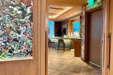 Condo in Miami, Florida, 1 bedroom  № 2064382 - photo 12