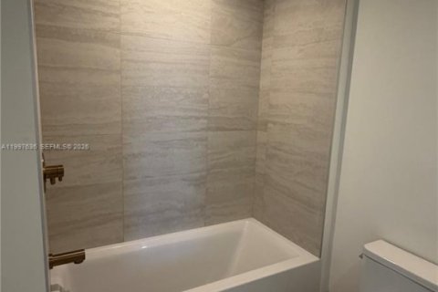 Condo in Miami, Florida, 1 bedroom  № 2064382 - photo 22