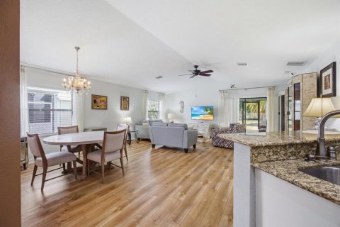 Casa en venta en Port St. Lucie, Florida, 2 dormitorios, 131.64 m2 № 2153837 - foto 10