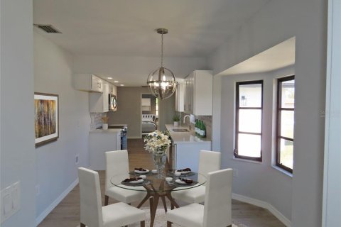 Villa ou maison à vendre à Venice, Floride: 2 chambres, 142.14 m2 № 1586398 - photo 28