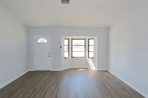 Villa ou maison à vendre à Venice, Floride: 2 chambres, 142.14 m2 № 1586398 - photo 3