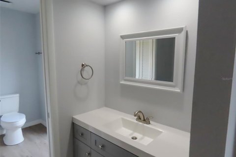 Villa ou maison à vendre à Venice, Floride: 2 chambres, 142.14 m2 № 1586398 - photo 13