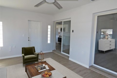 Villa ou maison à vendre à Venice, Floride: 2 chambres, 142.14 m2 № 1586398 - photo 23