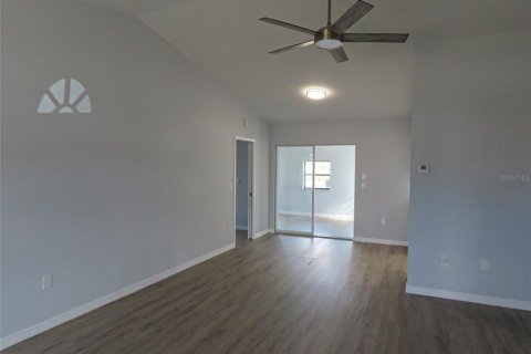Villa ou maison à vendre à Venice, Floride: 2 chambres, 142.14 m2 № 1586398 - photo 5