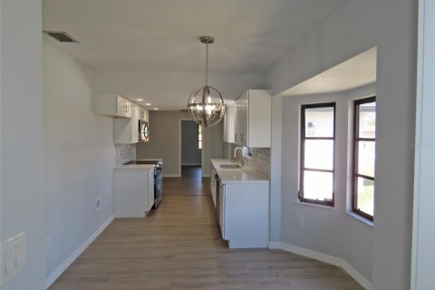 Villa ou maison à vendre à Venice, Floride: 2 chambres, 142.14 m2 № 1586398 - photo 29