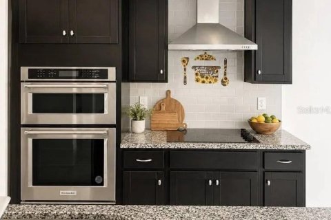 Купить виллу или дом в Хейнс-Сити, Флорида 8 комнат, 182м2, № 2213692 - фото 8
