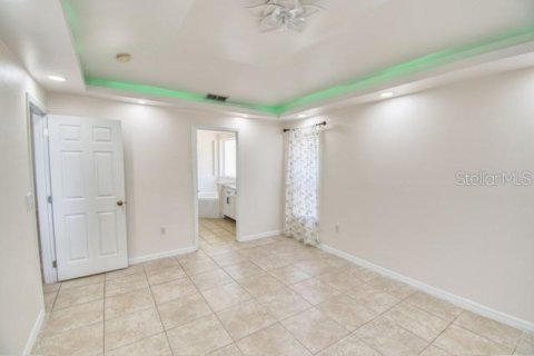 Villa ou maison à vendre à Davenport, Floride: 4 chambres, 180.23 m2 № 2237567 - photo 18