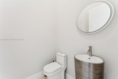 Casa en venta en Deerfield Beach, Florida, 3 dormitorios, 206.52 m2 № 1992819 - foto 21