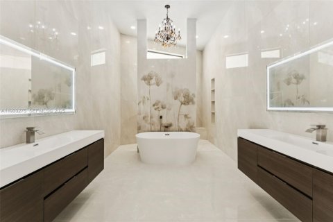 Casa en venta en Deerfield Beach, Florida, 3 dormitorios, 206.52 m2 № 1992819 - foto 11