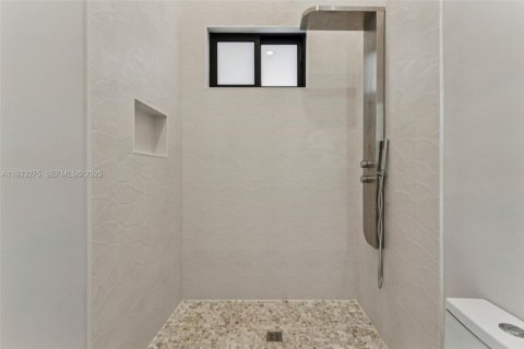 Casa en venta en Deerfield Beach, Florida, 3 dormitorios, 206.52 m2 № 1992819 - foto 15