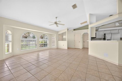 Villa ou maison à vendre à Punta Gorda, Floride: 3 chambres, 132.48 m2 № 2423715 - photo 8
