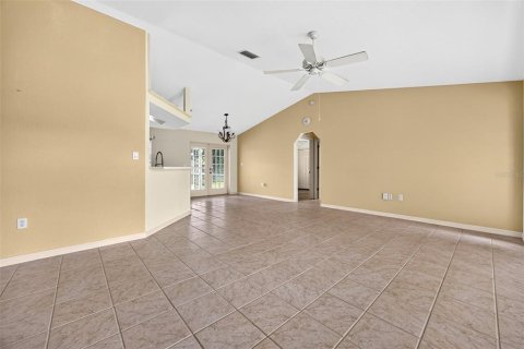 Villa ou maison à vendre à Punta Gorda, Floride: 3 chambres, 132.48 m2 № 2423715 - photo 5