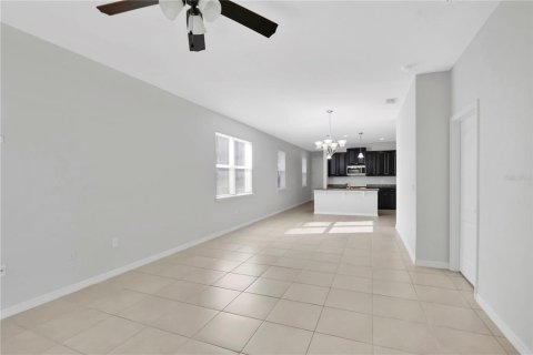 Villa ou maison à vendre à Clermont, Floride: 3 chambres, 140.56 m2 № 2431187 - photo 7