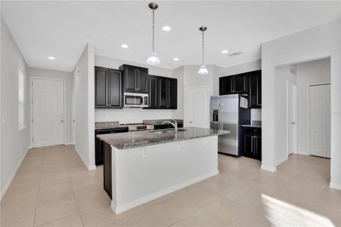 Villa ou maison à vendre à Clermont, Floride: 3 chambres, 140.56 m2 № 2431187 - photo 3