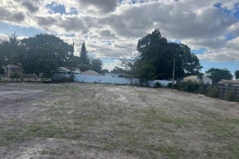 House in Miami Gardens, Florida 4 bedrooms, 182 sq.m. № 2009932