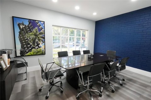 Propiedad comercial en venta en Pinecrest, Florida № 2184847 - foto 7